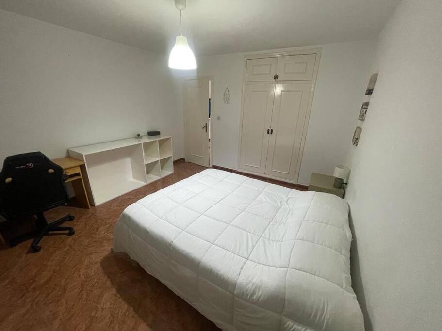 Lovely One Bedroom Flat- Excellent Location Granada Exterior photo